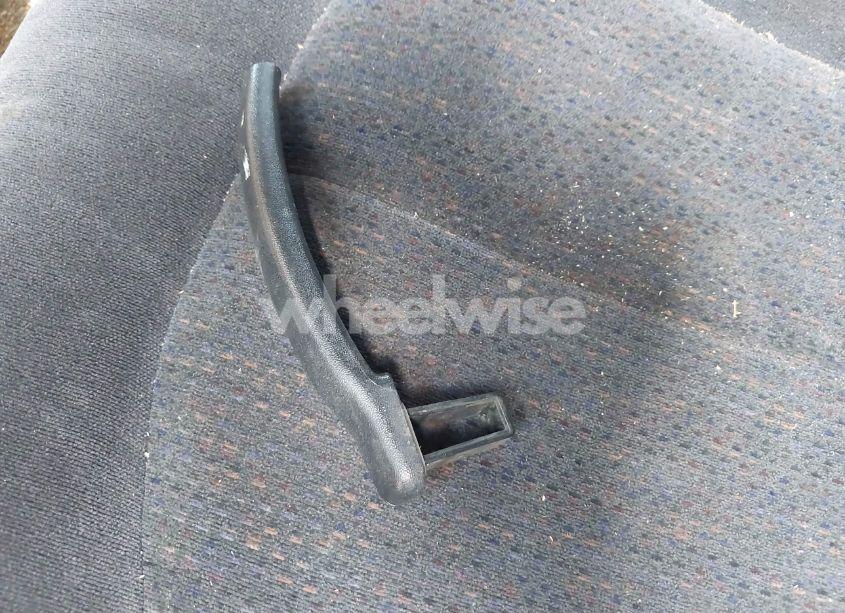 Photo 12 of 2002 Chevrolet Tahoe LS (VIN 1GNEC13Z82R259046)