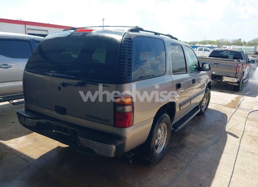 Photo 4 of 2002 Chevrolet Tahoe LS (VIN 1GNEC13Z82R259046)
