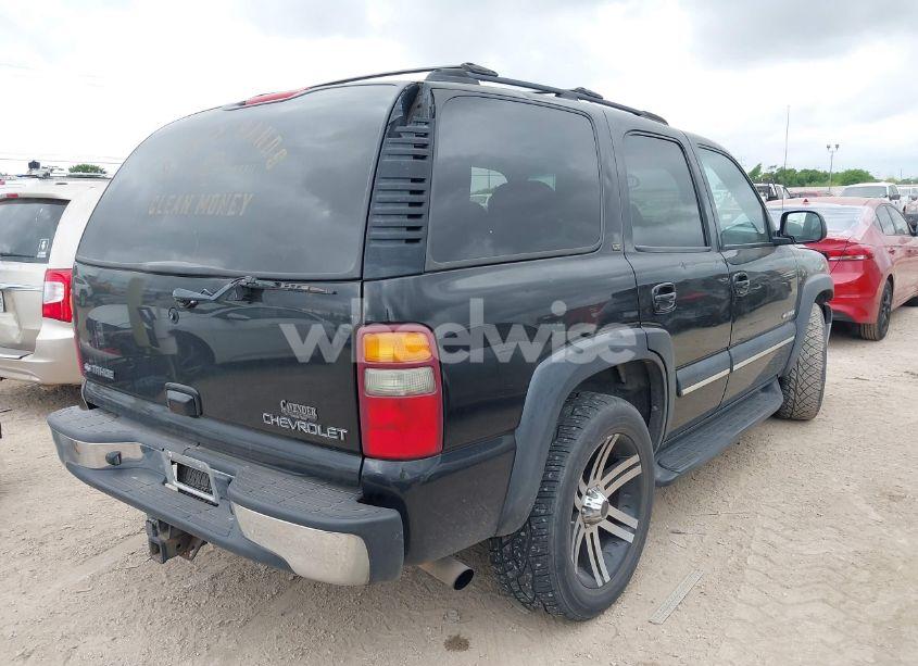 Photo 4 of 2002 Chevrolet Tahoe LT (VIN 1GNEC13Z82R295741)