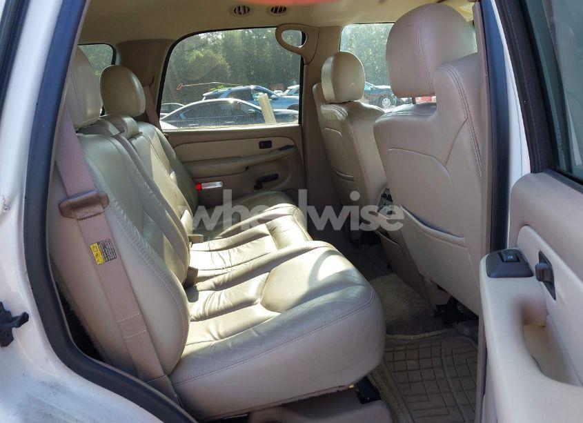 Photo 8 of 2003 Chevrolet Tahoe LT (VIN 1GNEC13Z83J195493)