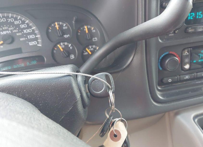 Photo 11 of 2003 Chevrolet Tahoe LT (VIN 1GNEC13Z83J302204)