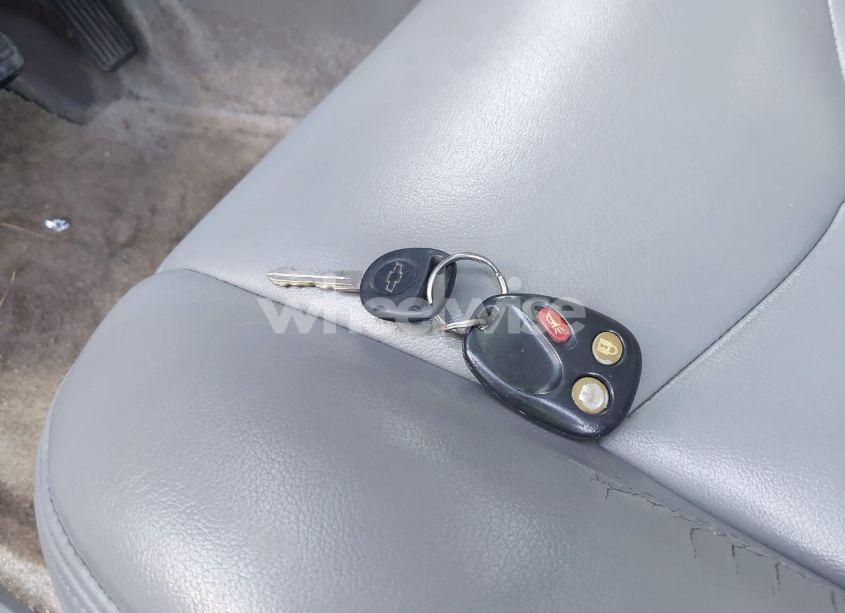 Photo 11 of 2003 Chevrolet Tahoe LT (VIN 1GNEC13Z83J321559)