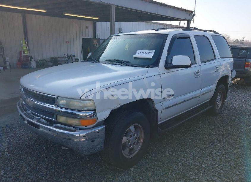 Photo 2 of 2003 Chevrolet Tahoe LT (VIN 1GNEC13Z83J321559)