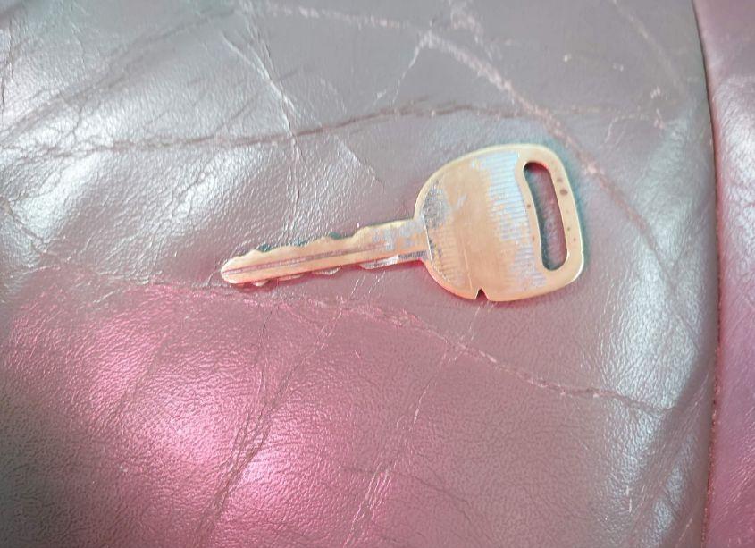 Photo 11 of 2003 Chevrolet Tahoe LS (VIN 1GNEC13Z83R125770)