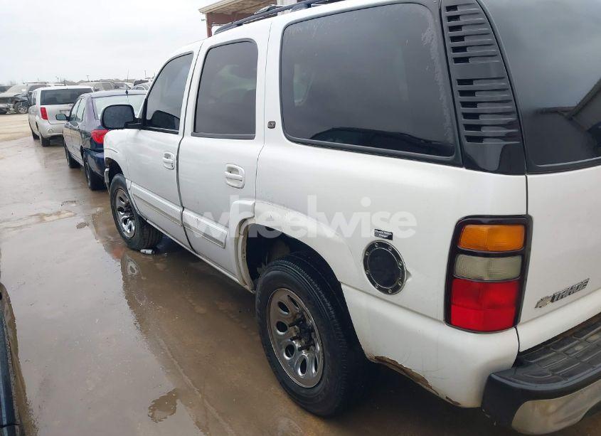 Photo 6 of 2004 Chevrolet Tahoe LT (VIN 1GNEC13Z84J275748)