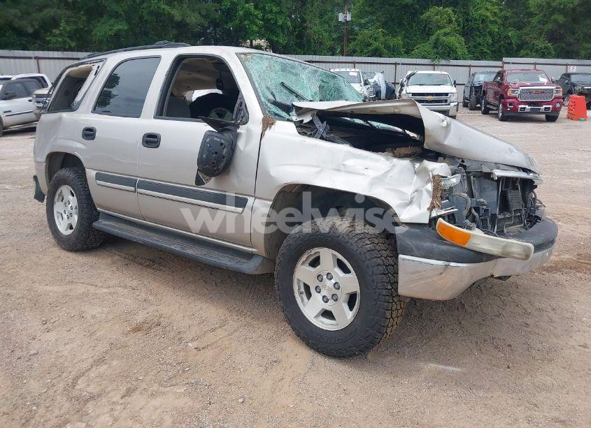 2004 Chevrolet Tahoe LS (VIN 1GNEC13Z84R284127) main photo