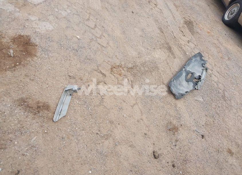 Photo 11 of 2004 Chevrolet Tahoe LS (VIN 1GNEC13Z84R284127)