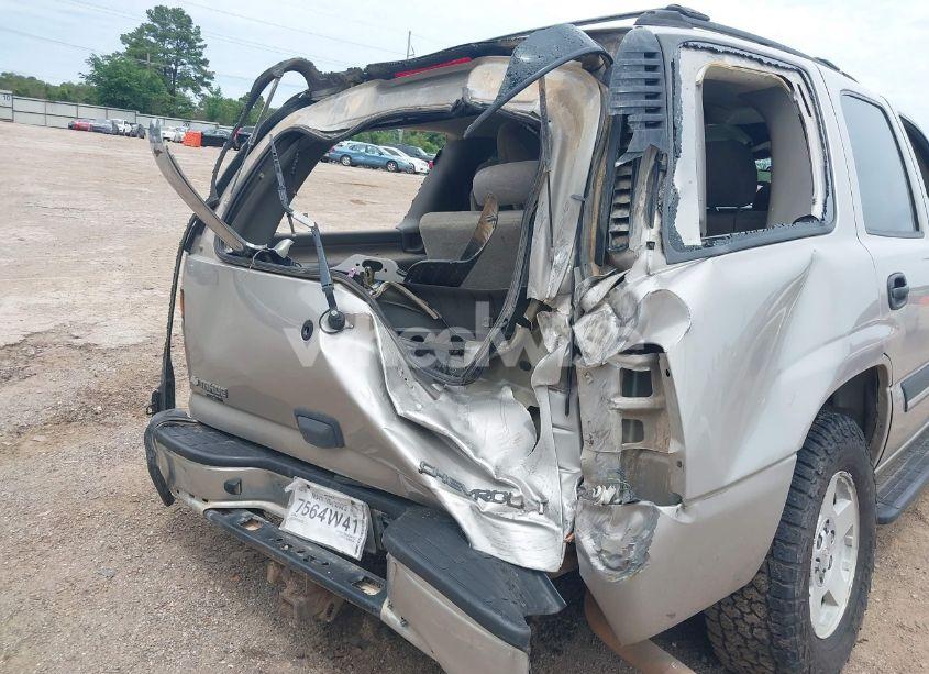 Photo 12 of 2004 Chevrolet Tahoe LS (VIN 1GNEC13Z84R284127)