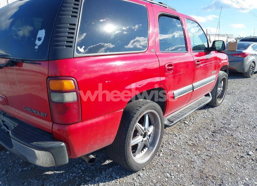Photo 4 of 2002 Chevrolet Tahoe LT (VIN 1GNEC13Z92R171770)