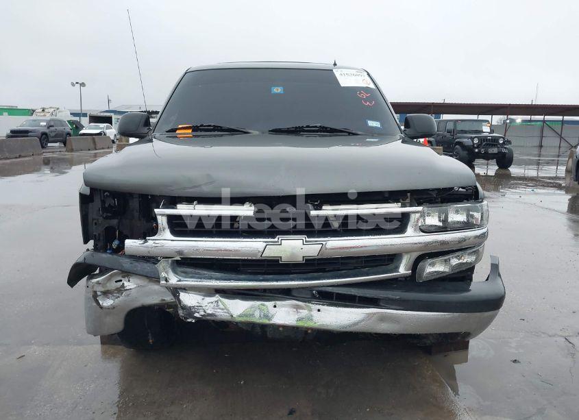 Photo 13 of 2002 Chevrolet Tahoe LS (VIN 1GNEC13Z92R188066)