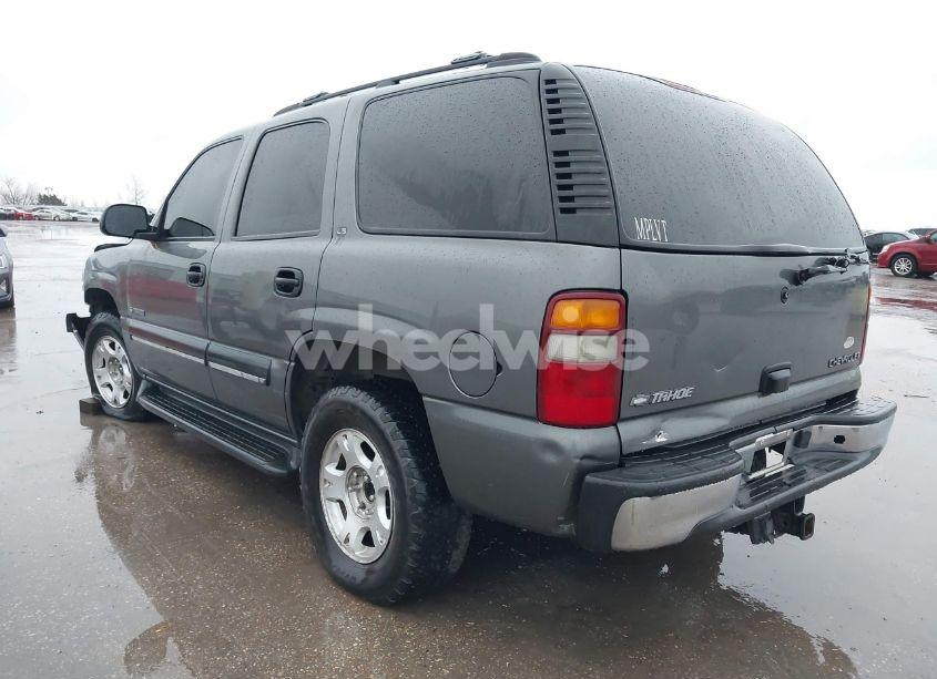 Photo 3 of 2002 Chevrolet Tahoe LS (VIN 1GNEC13Z92R188066)