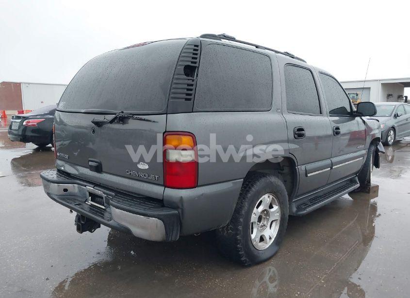 Photo 4 of 2002 Chevrolet Tahoe LS (VIN 1GNEC13Z92R188066)