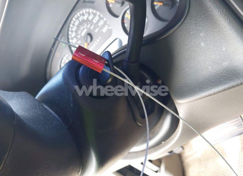 Photo 11 of 2003 Chevrolet Tahoe LS (VIN 1GNEC13Z93J317407)