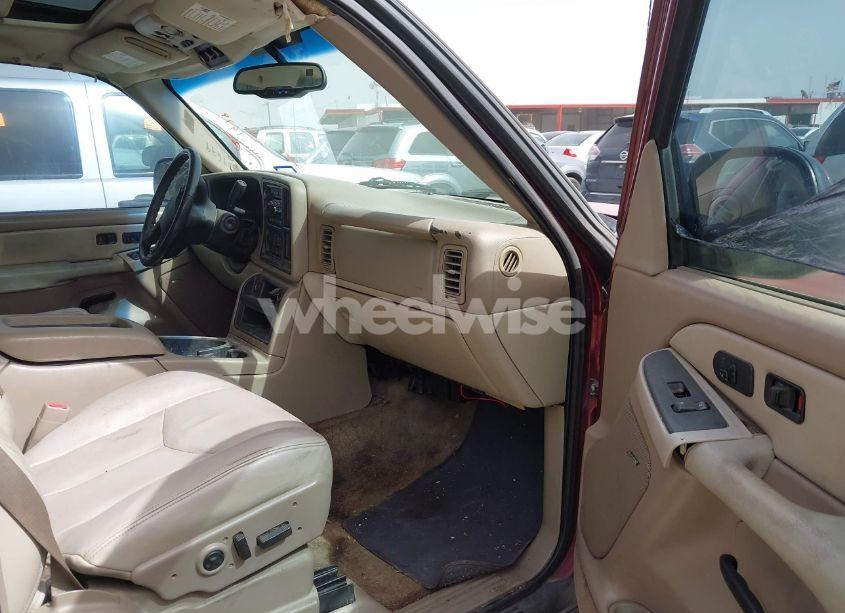 Photo 5 of 2003 Chevrolet Tahoe LT (VIN 1GNEC13Z93R107570)