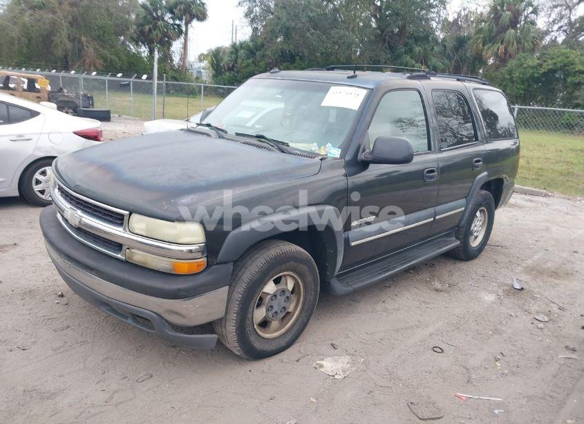 Photo 2 of 2003 Chevrolet Tahoe LT (VIN 1GNEC13Z93R296379)