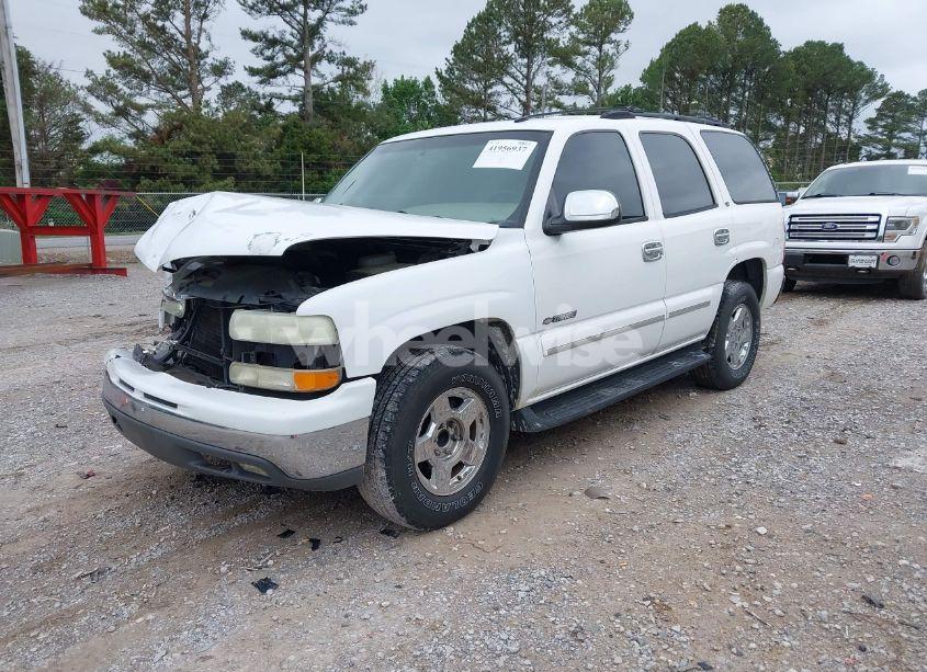 Photo 2 of 2003 Chevrolet Tahoe LT (VIN 1GNEC13Z93R305114)