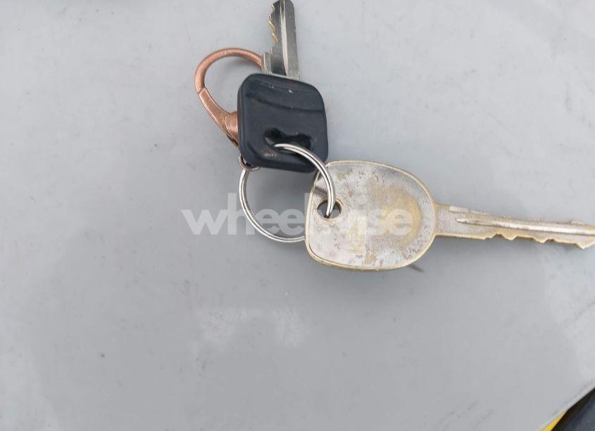 Photo 11 of 2004 Chevrolet Tahoe LS (VIN 1GNEC13Z94R265831)