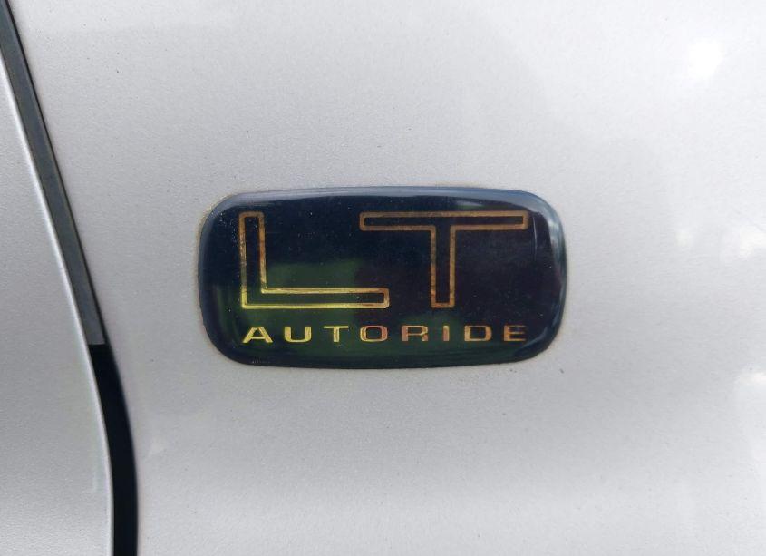 Photo 12 of 2004 Chevrolet Tahoe LT (VIN 1GNEC13Z94R310508)