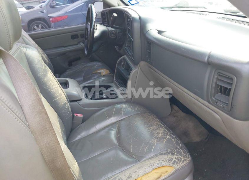 Photo 5 of 2006 Chevrolet Tahoe LT (VIN 1GNEC13Z96R126768)