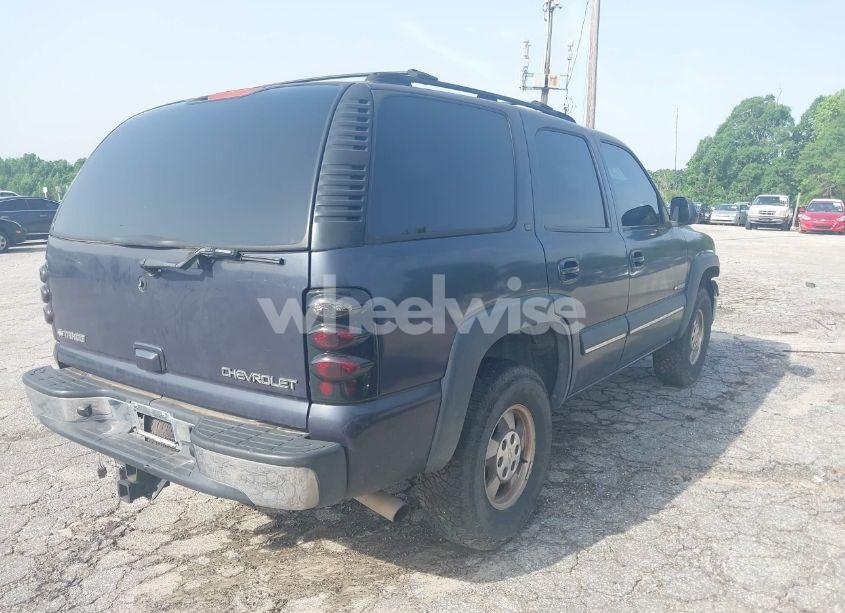 Photo 4 of 2002 Chevrolet Tahoe LT (VIN 1GNEC13ZX2R273935)