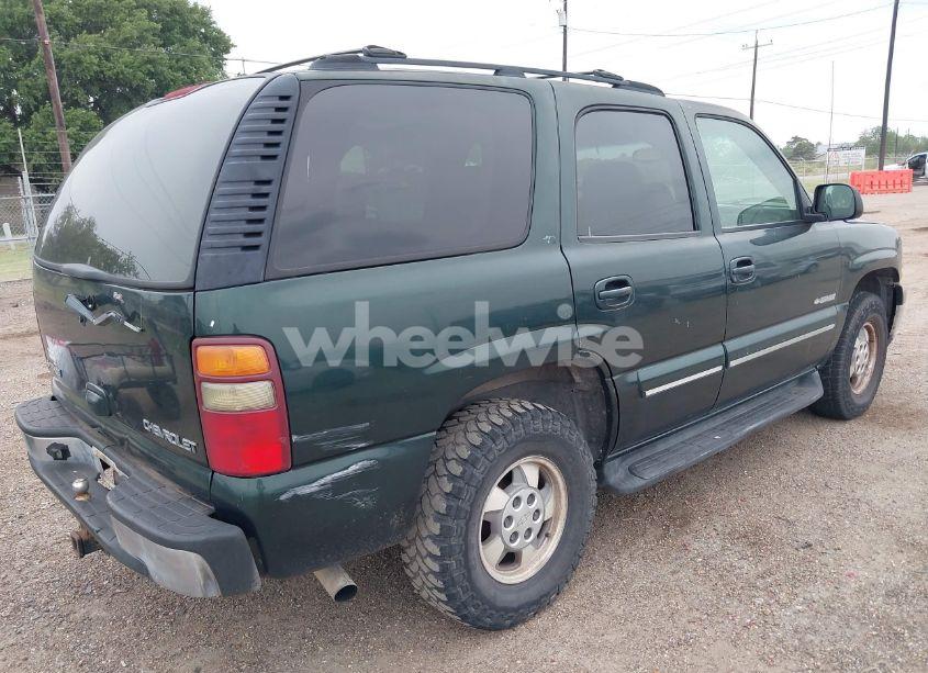 Photo 4 of 2002 Chevrolet Tahoe LT (VIN 1GNEC13ZX2R279380)