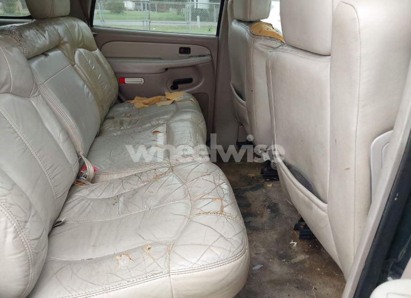 Photo 8 of 2002 Chevrolet Tahoe LT (VIN 1GNEC13ZX2R279380)