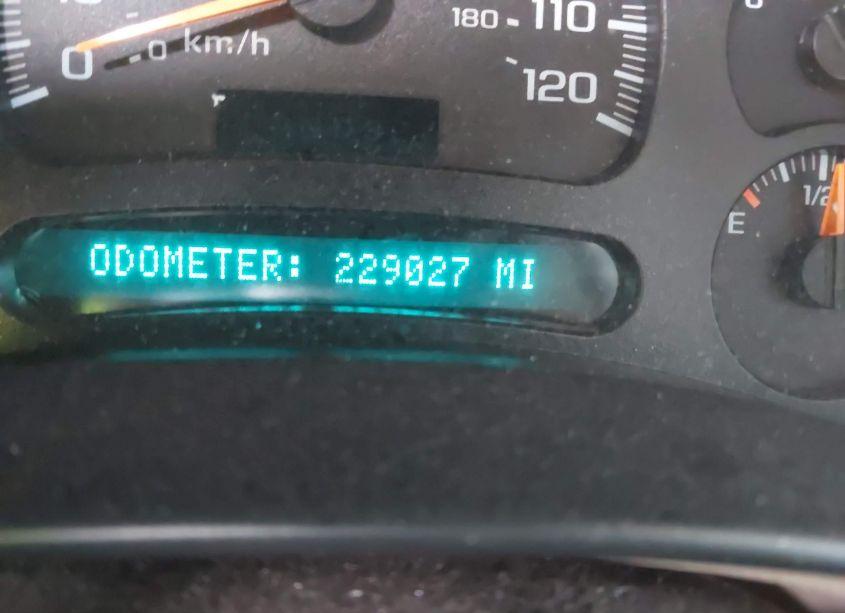 Photo 15 of 2003 Chevrolet Tahoe LT (VIN 1GNEC13ZX3R152257)