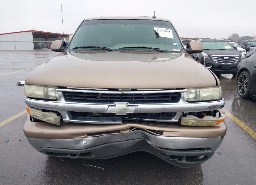 Photo 6 of 2003 Chevrolet Tahoe LT (VIN 1GNEC13ZX3R152257)