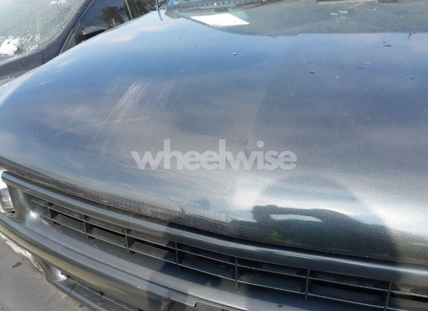 Photo 13 of 2003 Chevrolet Tahoe LT (VIN 1GNEC13ZX3R209167)