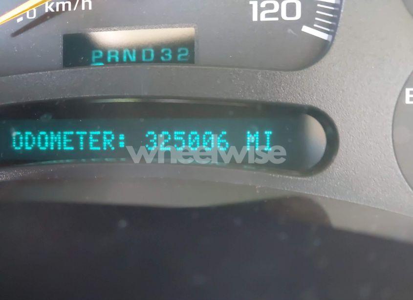 Photo 7 of 2003 Chevrolet Tahoe LT (VIN 1GNEC13ZX3R209167)