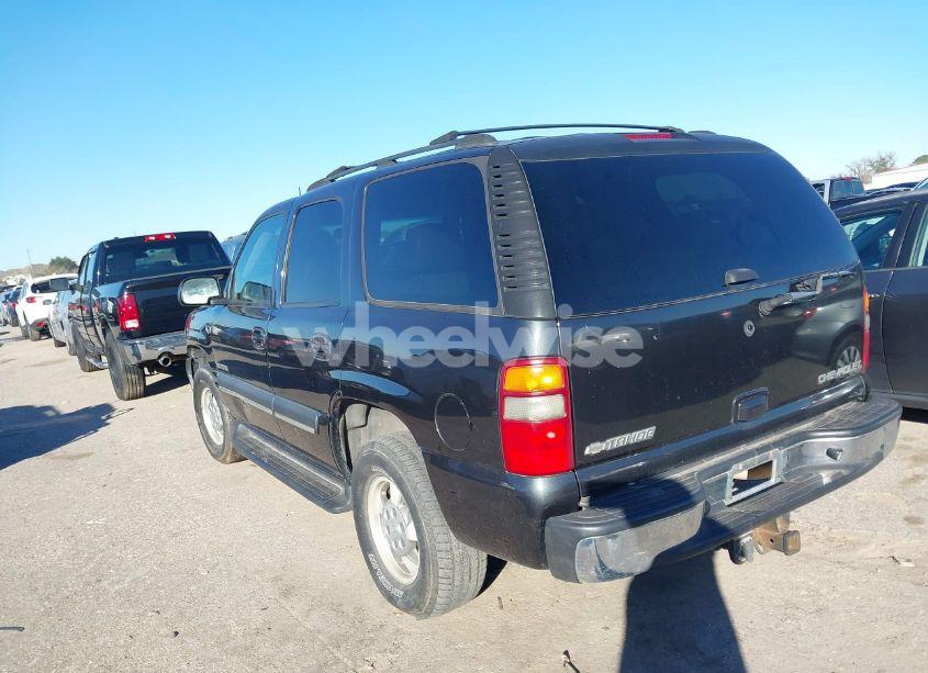 Photo 3 of 2003 Chevrolet Tahoe LT (VIN 1GNEC13ZX3R215423)