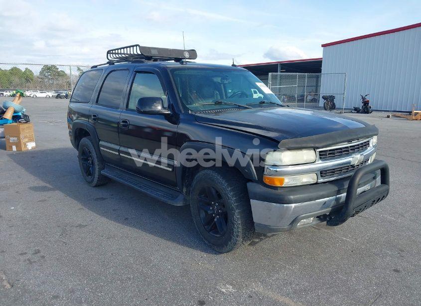 2004 Chevrolet Tahoe LT (VIN 1GNEC13ZX4J106072) main photo