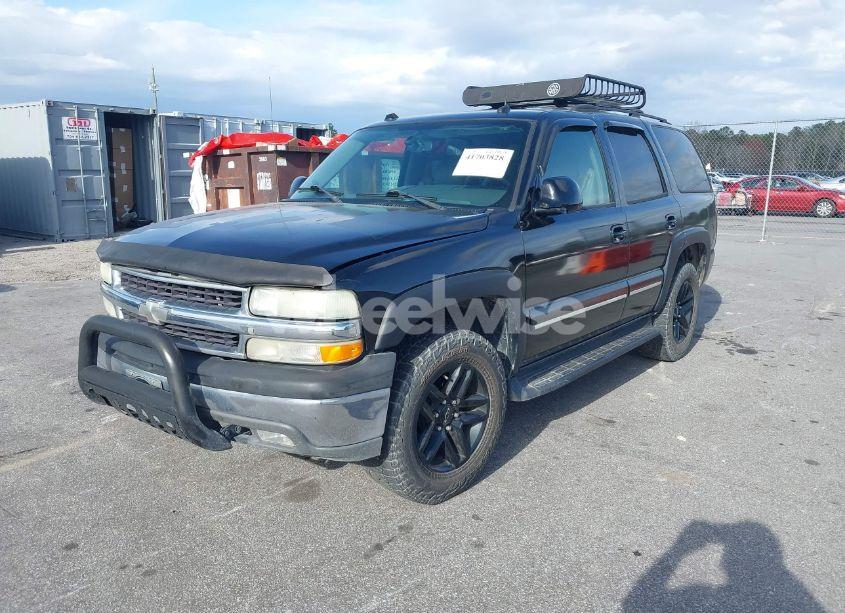 Photo 2 of 2004 Chevrolet Tahoe LT (VIN 1GNEC13ZX4J106072)