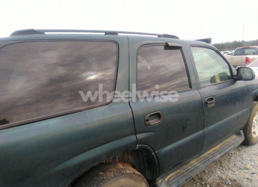 Photo 12 of 2004 Chevrolet Tahoe LS (VIN 1GNEC13ZX4J216376)