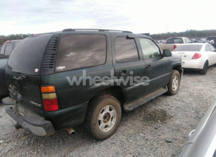 Photo 4 of 2004 Chevrolet Tahoe LS (VIN 1GNEC13ZX4J216376)