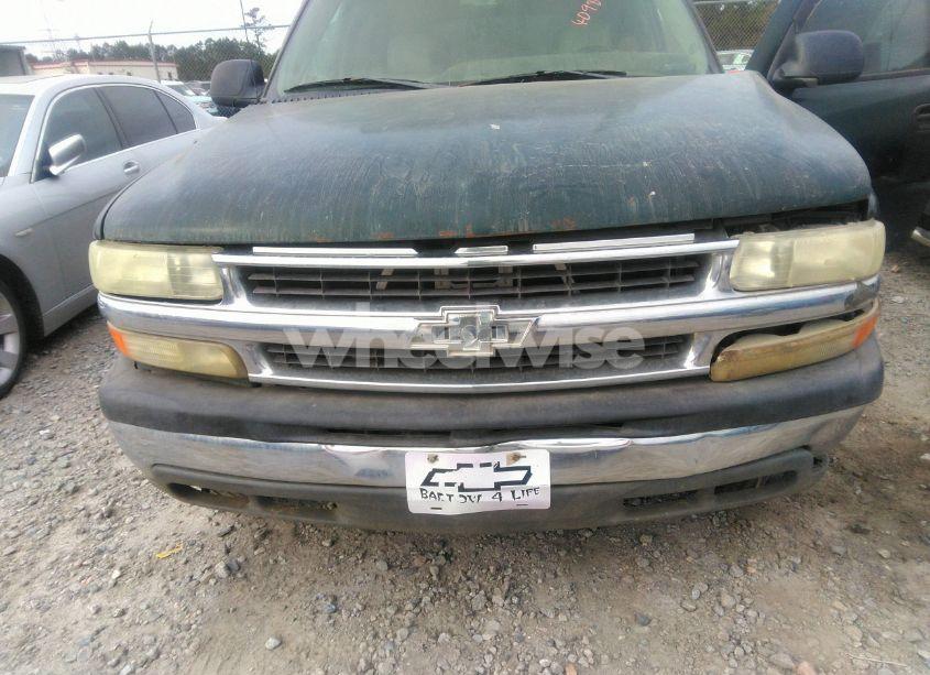 Photo 6 of 2004 Chevrolet Tahoe LS (VIN 1GNEC13ZX4J216376)