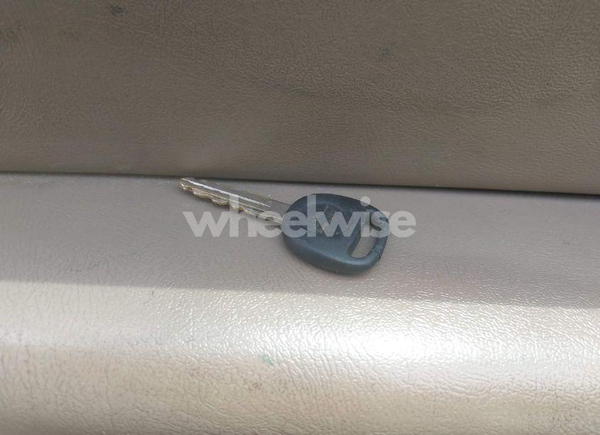 Photo 11 of 2004 Chevrolet Tahoe LT (VIN 1GNEC13ZX4J232416)