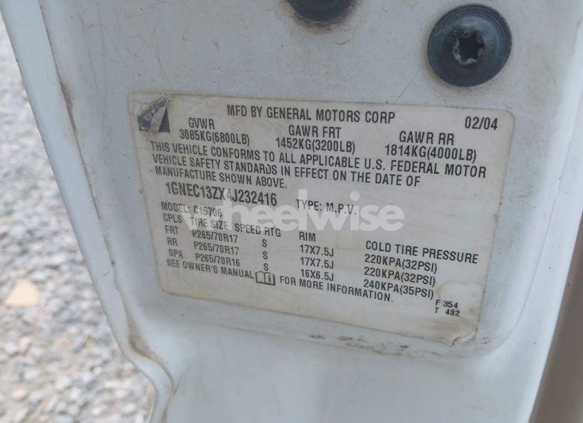 Photo 9 of 2004 Chevrolet Tahoe LT (VIN 1GNEC13ZX4J232416)