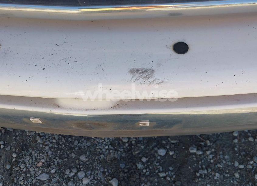 Photo 6 of 2004 Chevrolet Tahoe LT (VIN 1GNEC13ZX4J295726)