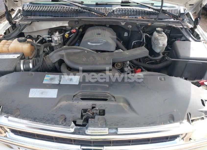 Photo 10 of 2004 Chevrolet Tahoe LT (VIN 1GNEC13ZX4R127036)