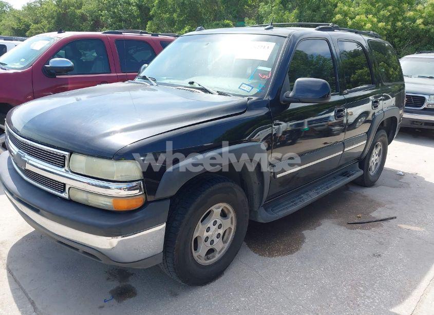 Photo 2 of 2004 Chevrolet Tahoe LT (VIN 1GNEC13ZX4R235320)
