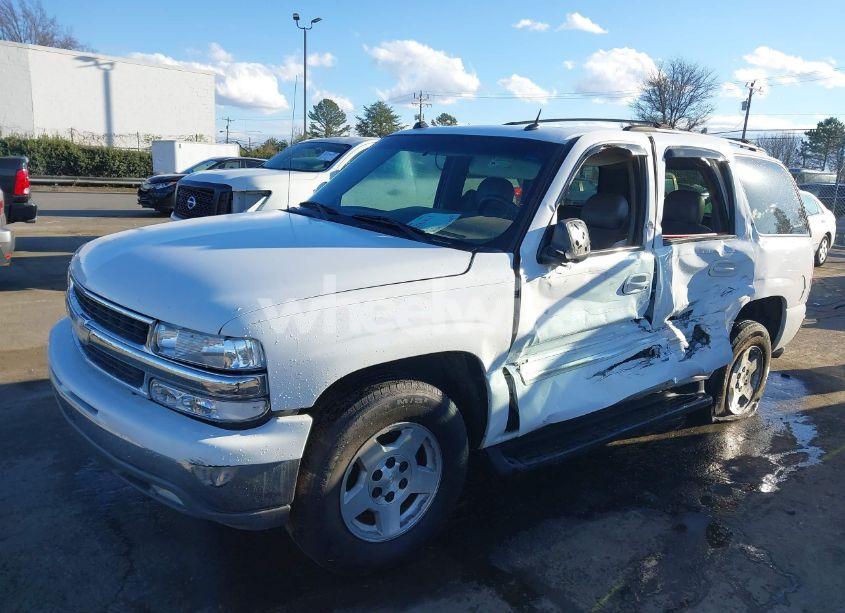 Photo 6 of 2004 Chevrolet Tahoe LT (VIN 1GNEC13ZX4R236886)