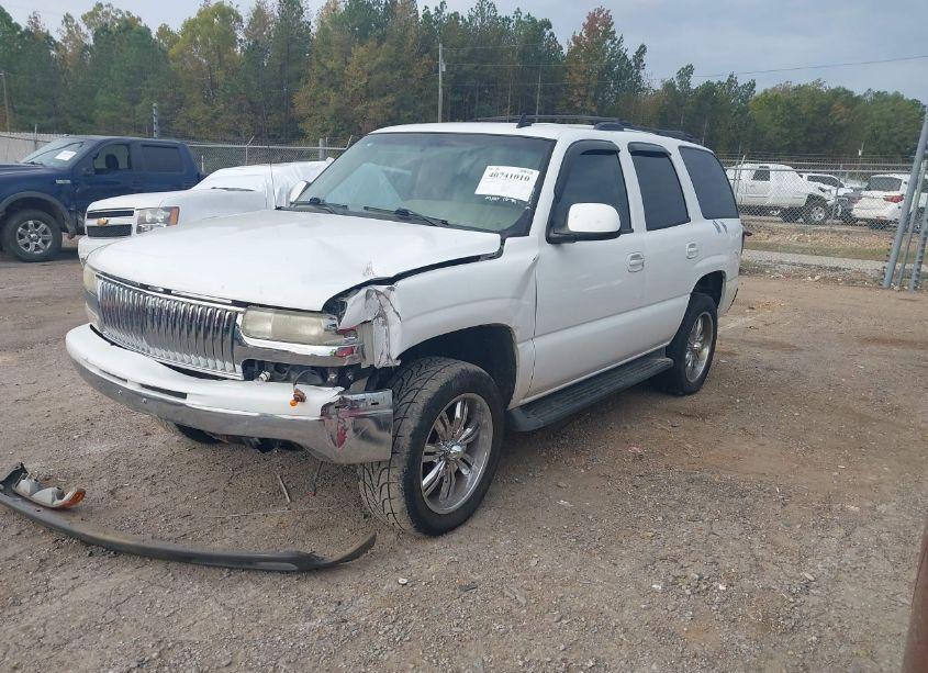 Photo 2 of 2006 Chevrolet Tahoe LT (VIN 1GNEC13ZX6R129873)