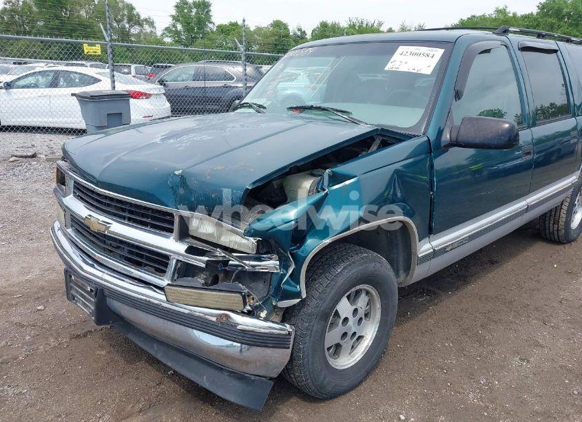 Photo 6 of 1995 Chevrolet Suburban C1500 (VIN 1GNEC16K3SJ381424)