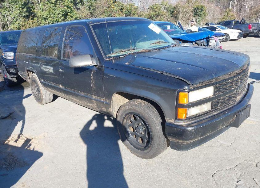 1992 Chevrolet Suburban C1500 (VIN 1GNEC16K4NJ354351) main photo