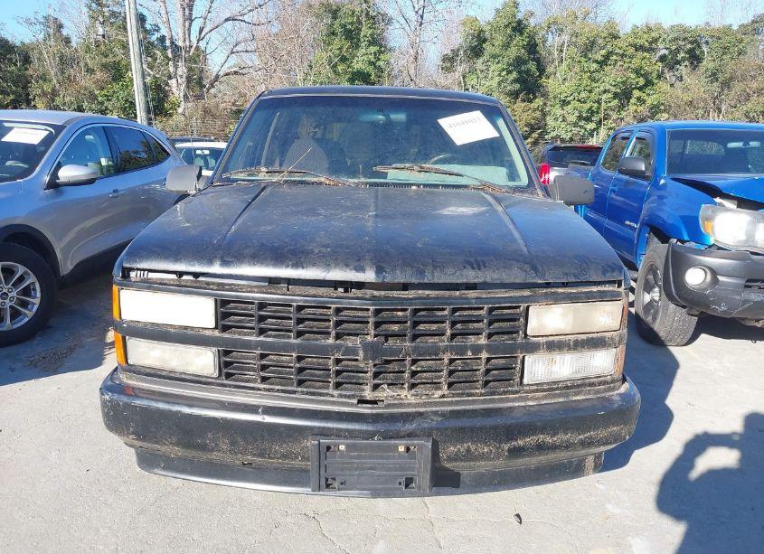Photo 12 of 1992 Chevrolet Suburban C1500 (VIN 1GNEC16K4NJ354351)