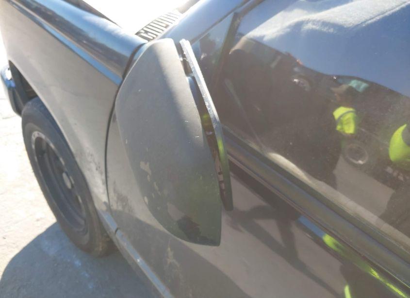 Photo 18 of 1992 Chevrolet Suburban C1500 (VIN 1GNEC16K4NJ354351)