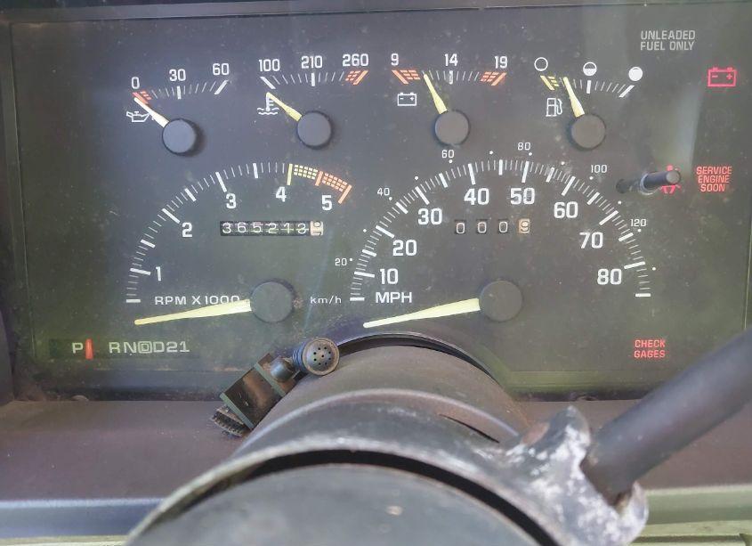 Photo 7 of 1992 Chevrolet Suburban C1500 (VIN 1GNEC16K4NJ354351)