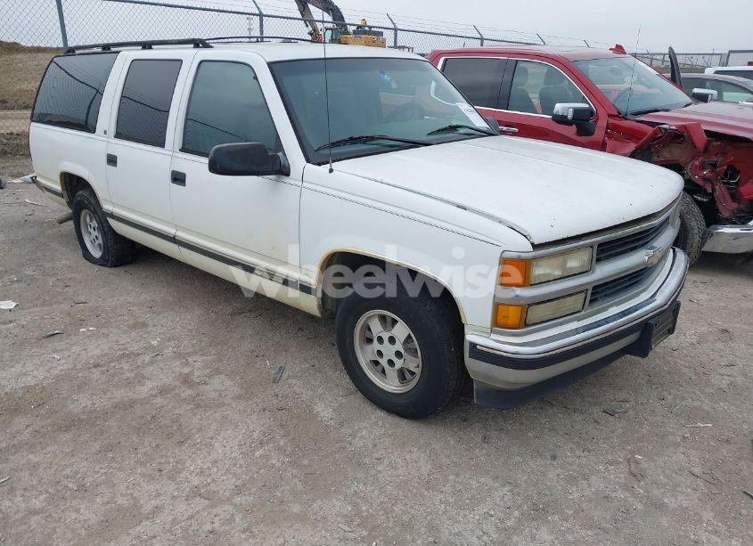 1995 Chevrolet Suburban C1500 (VIN 1GNEC16K5SJ427187) main photo