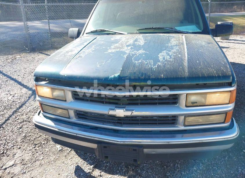 Photo 6 of 1997 Chevrolet Suburban 1500 (VIN 1GNEC16R4VJ361460)
